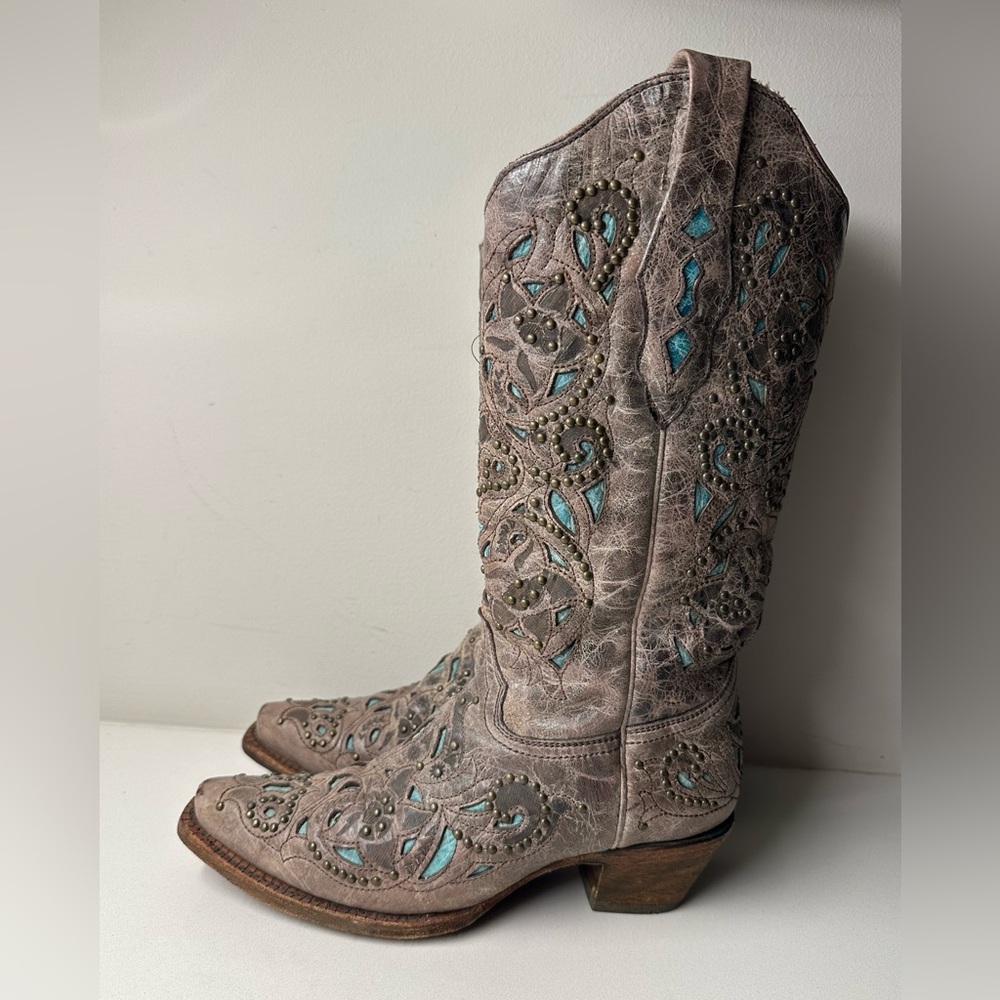 Corral Western Studded Cowboy Boots Women’s 6.5M Turquoise Inlay Leather